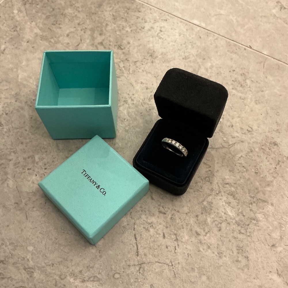 Tiffany and co platinum wedding band